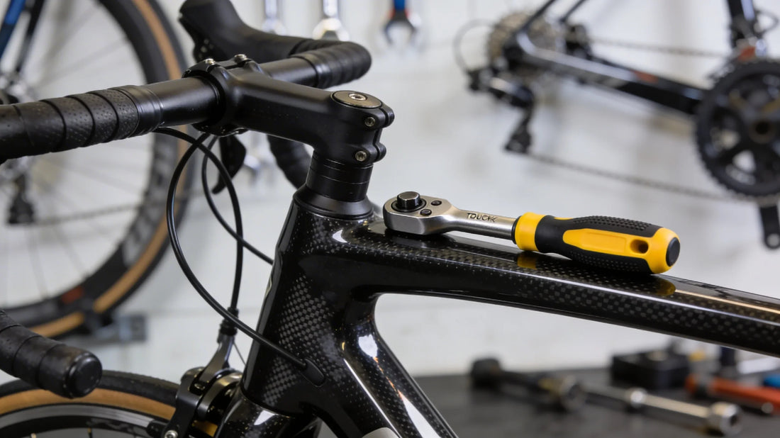 Mécanique Vélo : Le Guide Ultime du Serrage au Couple pour Cadre en Carbone