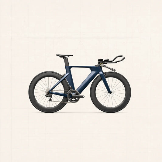 Vélo de contre-la-montre bleu de profil avec clé dynamométrique sur une fixation du cockpit aérodynamique